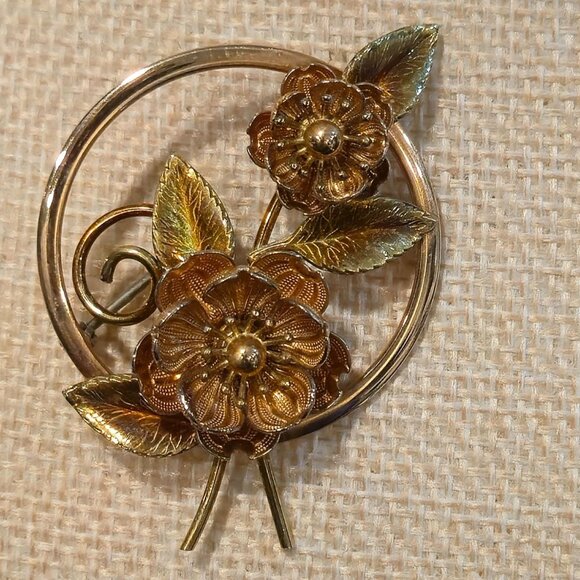 Vintage Krementz Gold plated Floral Brooch Pin signed designer Jewelry - Picture 2 of 6